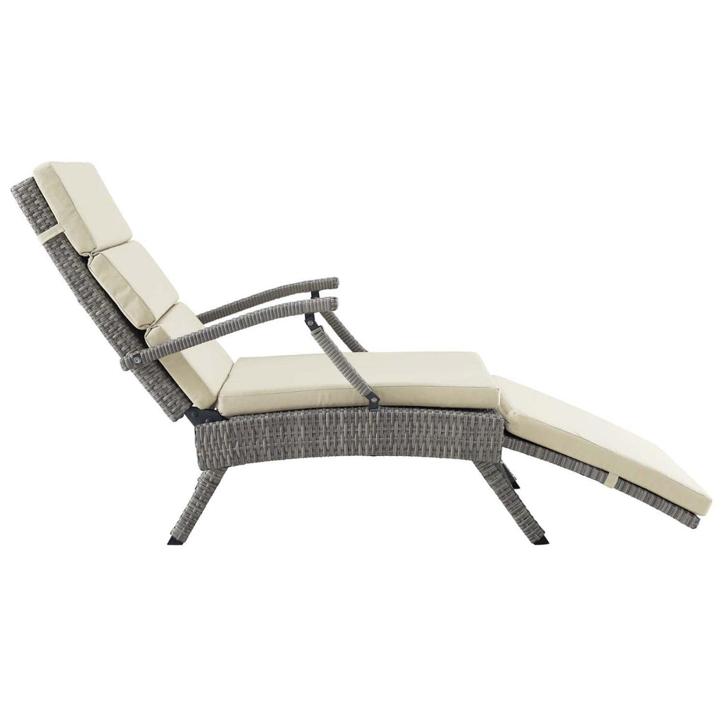 Light Gray Beige Wicker Rattan Chaise Lounge O867
