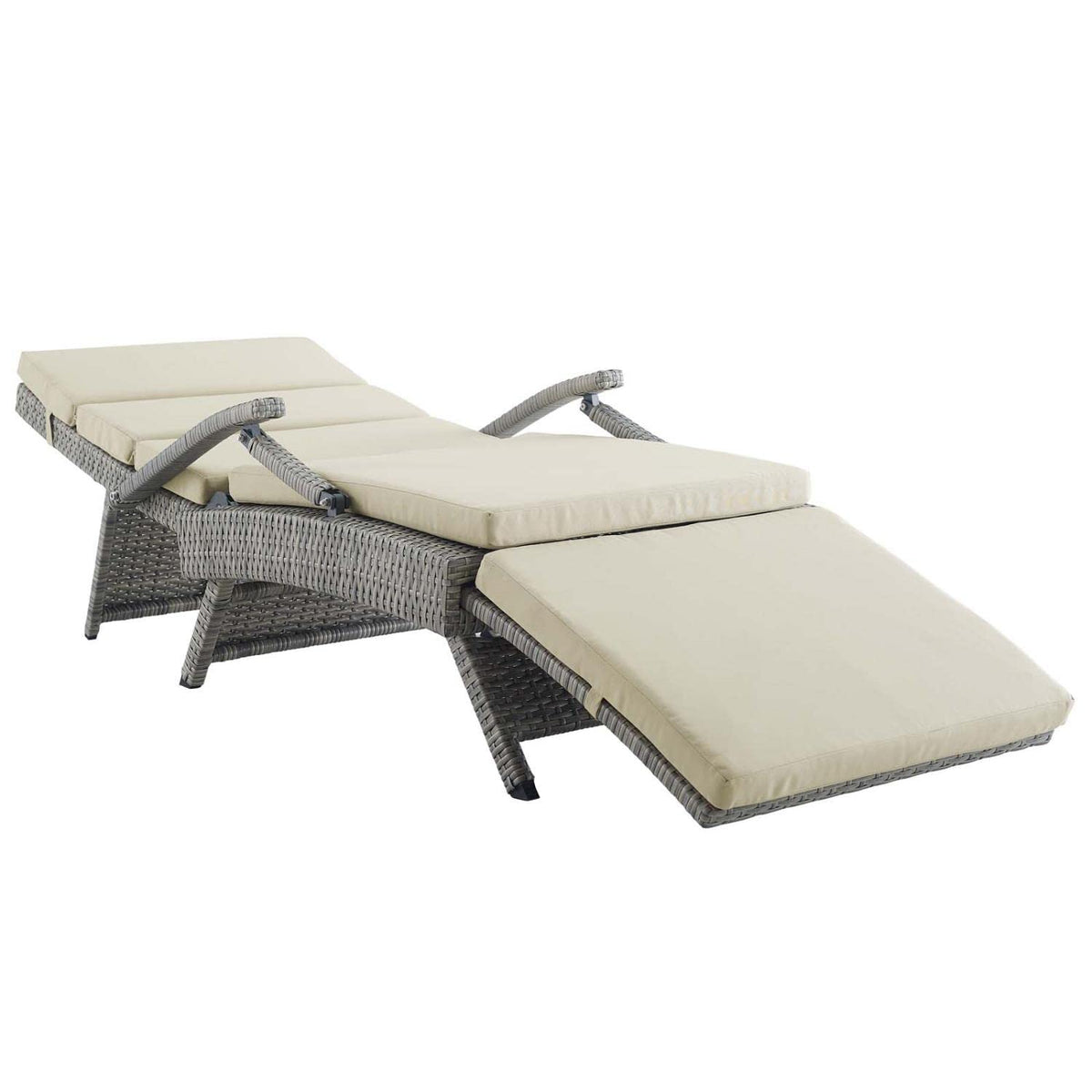 Light Gray Beige Wicker Rattan Chaise Lounge O867