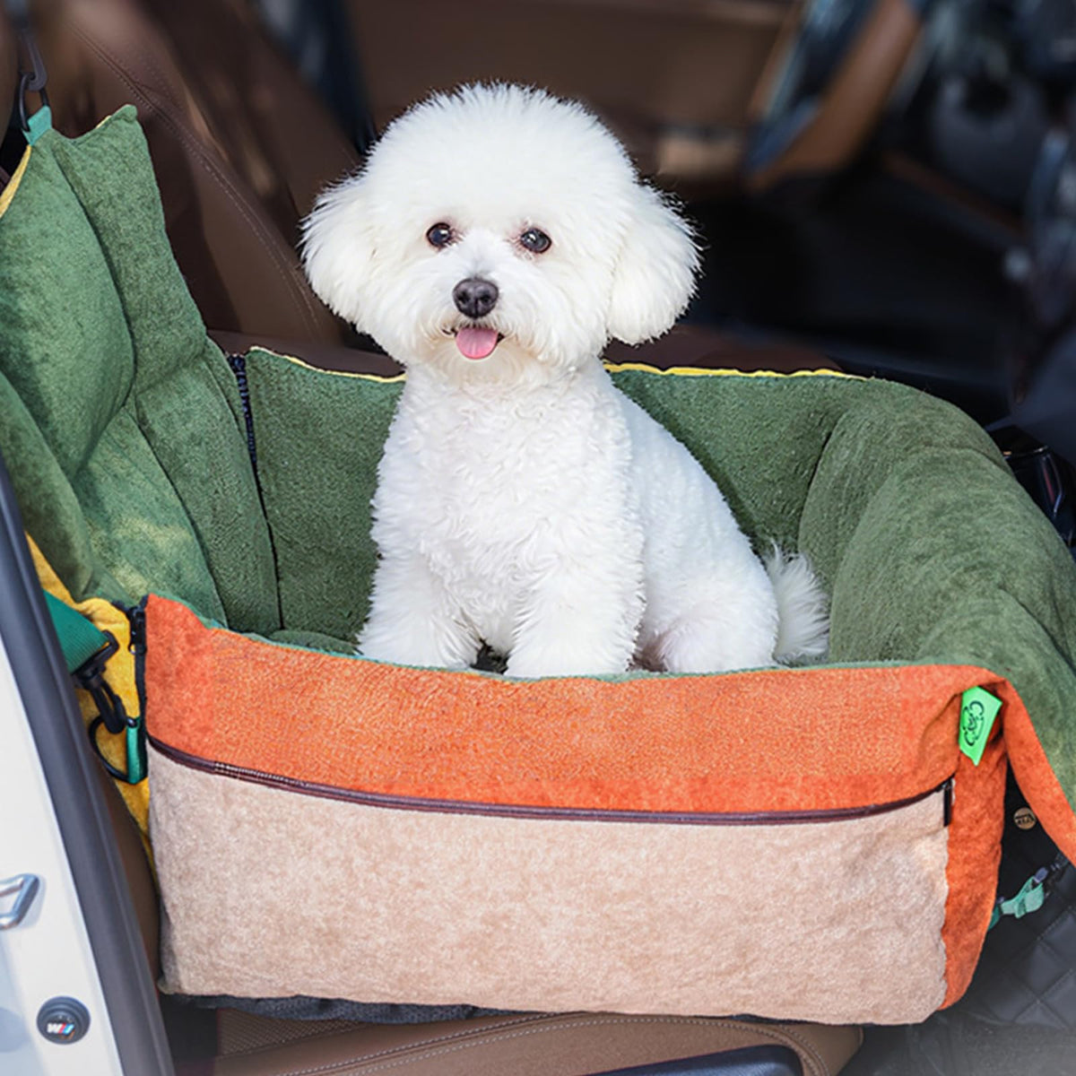 2-in-1 Elevated Dog Car Seat B297229
